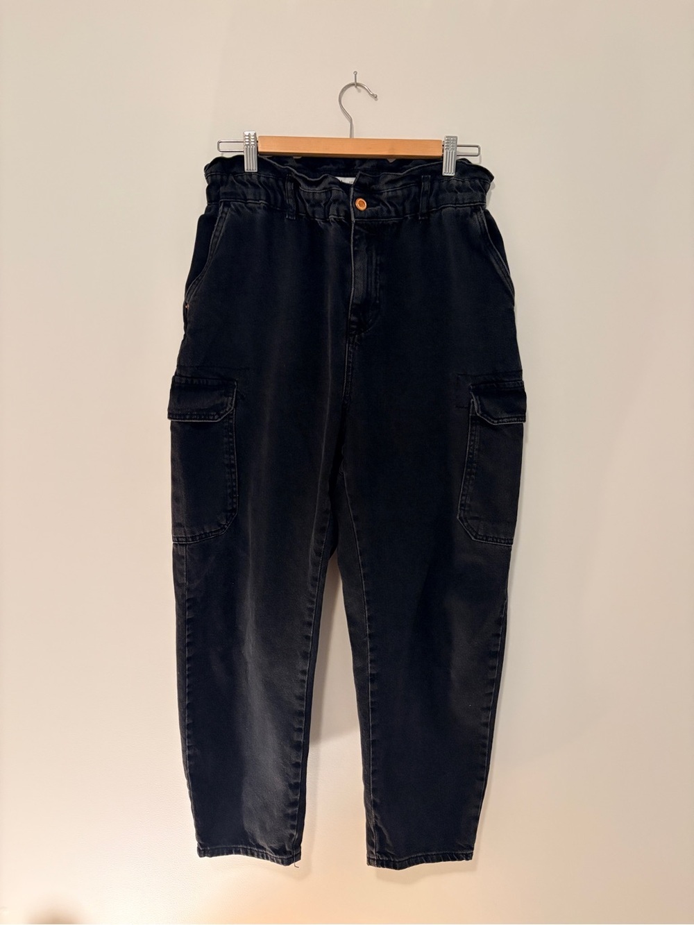 Zara Women’s Black Cargo Jeans with Elastic Waist